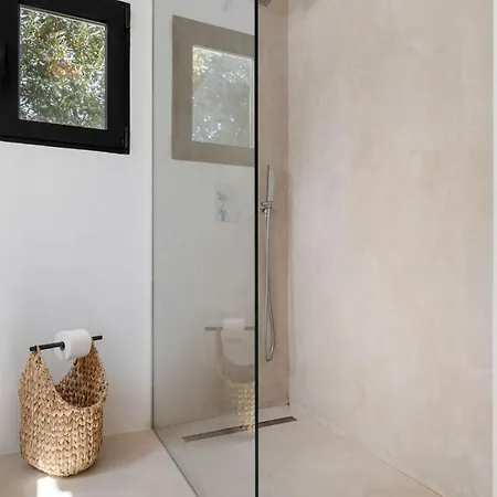 Vivi Homes - Olivia - Sea View - Private Pool - Garden - Bbq Villa