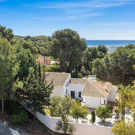 Vila Vivi Homes - Olivia - Sea View - Private Pool - Garden - Bbq *