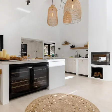 Vivi Homes - Olivia - Sea View - Private Pool - Garden - Bbq *
