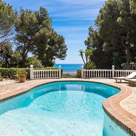 Vivi Homes - Olivia - Sea View - Private Pool - Garden - Bbq *